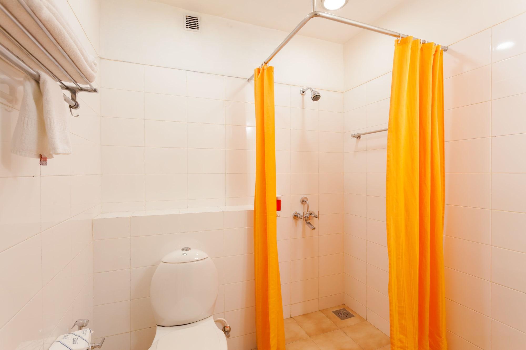 Ahmedabad Vastrapur Hotell Exteriör bild