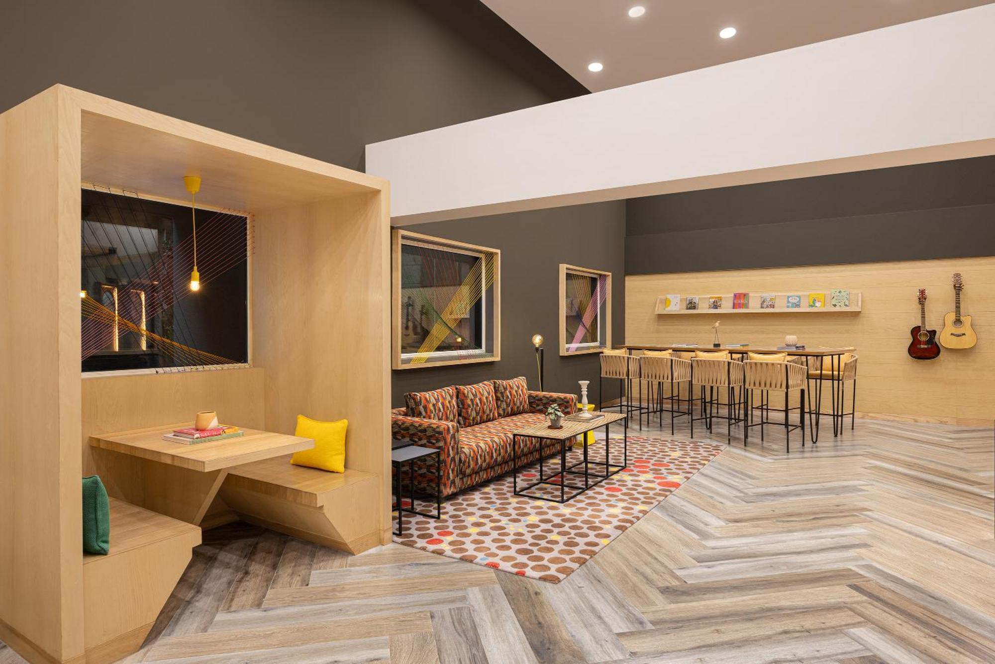 Ahmedabad Vastrapur Hotell Exteriör bild